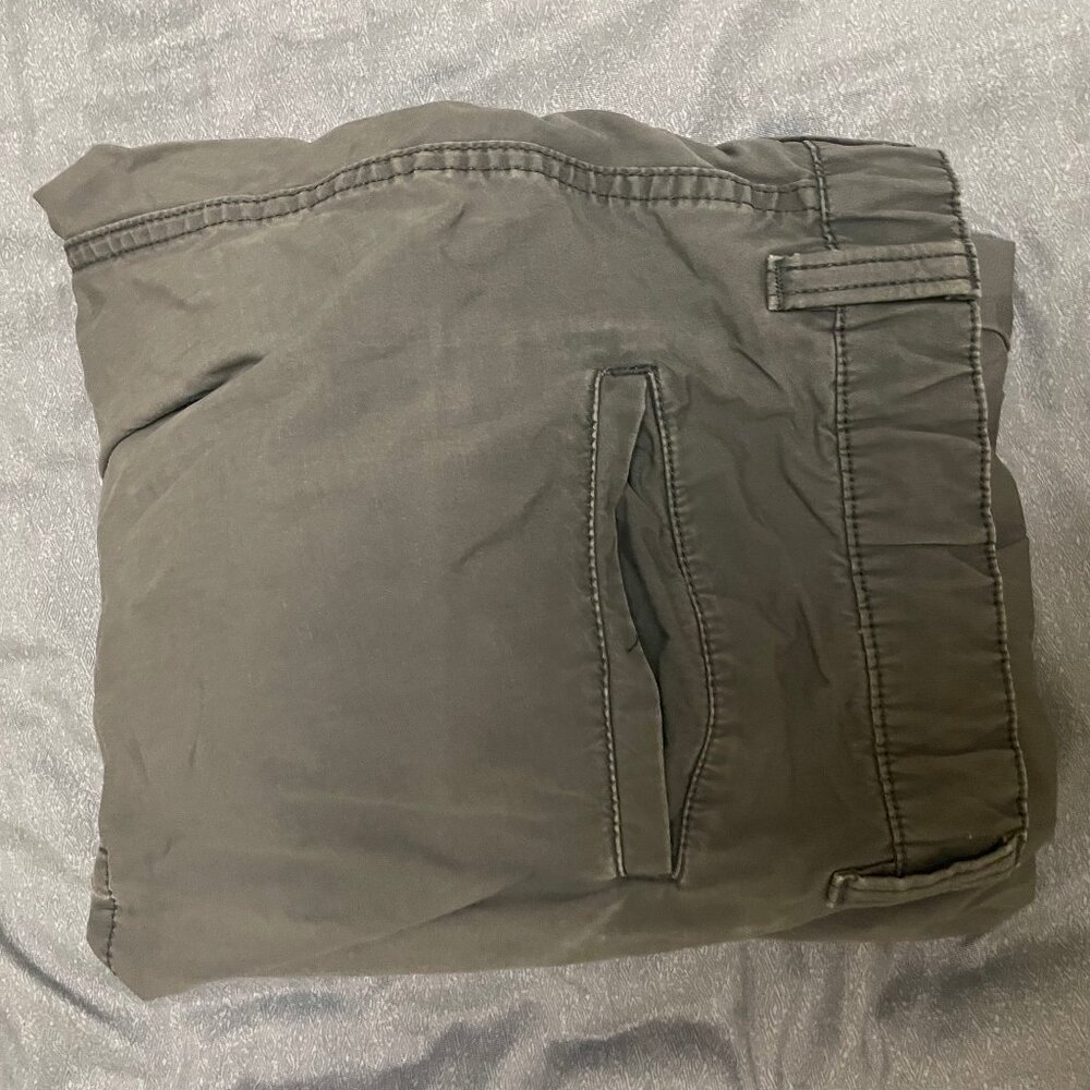 Classic Casual Pants – Fits Slim